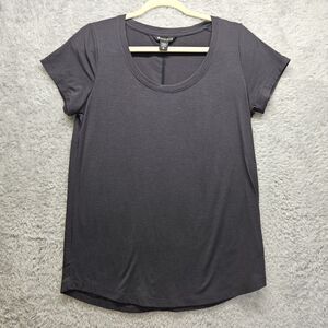 Athleta Womens Black Stratus ll Tee Shirt XS Athleisure Solid Stretch Neutral